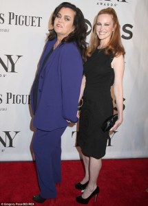 article-2652900-1E9ACD8500000578-545_634x884